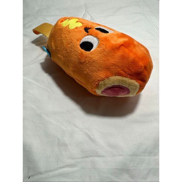 BARK Super Chewer June 2023 Carnival Super Chewer Tug Dog Toy Large - Picture 2 of 6